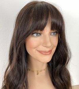 Perruque avec <span class=keywords><strong>frange</strong></span> pour femmes, <span class=keywords><strong>cheveux</strong></span> humains européens vierges, couleur marron foncé, dentelle frontale en soie HD naturelle, faux cuir chevelu, vente en gros - Product Image 1