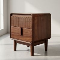 Table de chevet esthétique pour la décoration scandinave, table de nuit moderne pour chambre principale, ambiance cosy