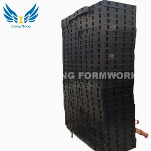 Panneaux de coffrage en plastique haute résistance imperméables LIANGGONG pour travaux de béton avec taille réglable et application universelle - Product Image 3
