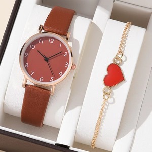 Reloj de Pulsera Elegante de Aleación con Correa de Cuero PU para Mujer, Reloj de Cuarzo con Brazalete de Corazón, Sin Caja, Envío Directo - Product Image 4