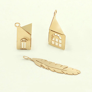 ลดราคา! จี้รูป<span class=keywords><strong>ต้น</strong></span>คริสต์มาสประดับขนนก ชุบทอง 14k ไม่ลอก ไม่ดำ สำหรับทำเครื่องประดับ KUMOKUMO - Product Image 1