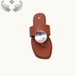 Sandales et pantoufles décontractées légères rétro à bout plat pour femmes, vente en gros, mode extérieure - Product Image 5