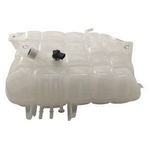 Piezas de Alta Calidad para el Sistema de Refrigeración de Camiones 23674076 21883433 22430043 21821826 Tanque de Expansión para Camión Volvo - Product Image 5