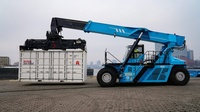 Reach Stacker SRSC4535H1 |   SmartLift & PowerDrive Diesel 4x4 à double mât pour terrains accidentés, destiné aux projets aériens et portuaires