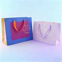 Sacs en papier d'emballage pour cadeaux de luxe, vente en gros de sacs en papier avec votre propre logo
