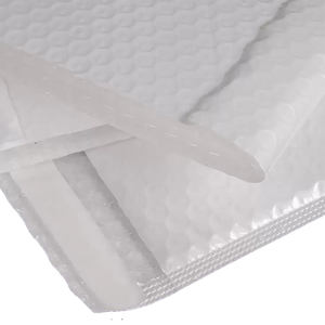 Sobre de Correo Acolchado Impermeable con Burbujas Perladas, Autosellable, para Embalaje de Mensajería - Product Image 2