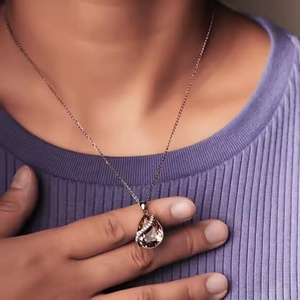 Collares de Plata de Ley 925 con Piedras Preciosas, Diseño de Gota de Agua, Colgante Personalizado Directamente de Fábrica de Joyería, Collares con Baño de Rodio - Product Image 4