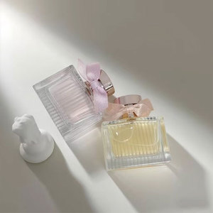 Vaporisateur de <span class=keywords><strong>parfum</strong></span> personnalisé floral de longue durée pour les femmes 50ml Eau de <span class=keywords><strong>parfum</strong></span> florale en vaporisateur - Product Image 1