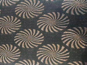 Tela de punto jacquard de LICRA de nylon de hilo metálico dorado teñido liso personalizado popular chino con lurex para prendas de vestir - Product Image 3