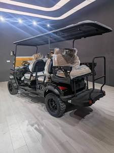 Voiturette de golf électrique 6 places avec toit et roues noires pour complexes hôteliers et hôtels - Product Image 2