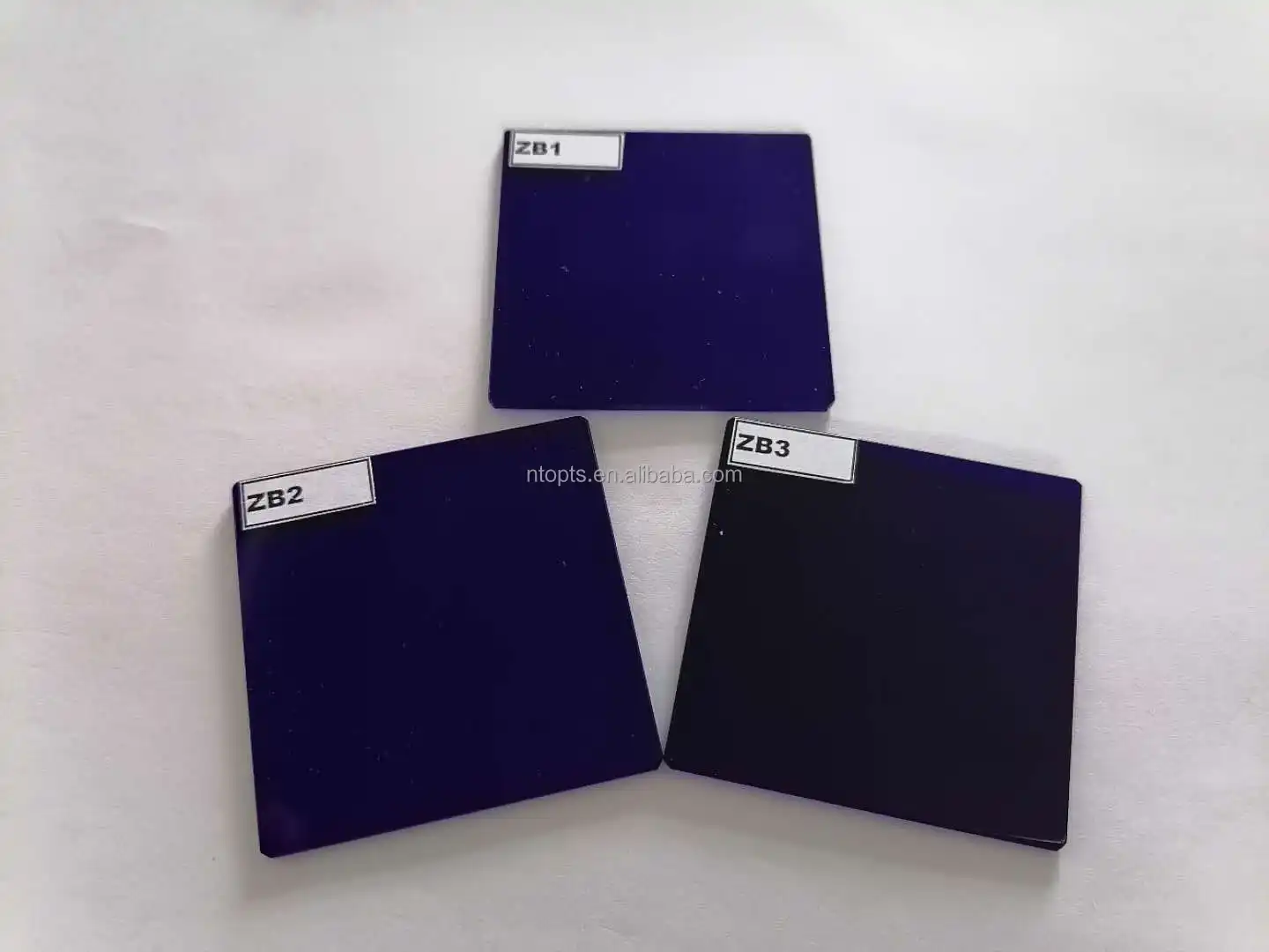Fabriek Custom Optisch Gehard Violet Paars Filter Glazen Schijven Zb1 B-390