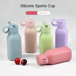 Gourde de sport en silicone de qualité alimentaire, pliable, portable, grande capacité, avec paille, compatible lave-vaisselle et micro-ondes - Product Image 2