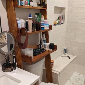 Étagère à livres ouverte en bois rustique à 3 niveaux, autoportante, au-dessus des toilettes, étagère de rangement en forme d'échelle, fabrication OEM acceptée - Product Image 2