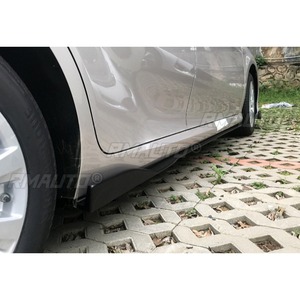 Kit carrosserie complet pour Toyota Camry 2018 : Lame de pare-chocs avant, jupes latérales, spoiler, diffuseur et coins arrière - Accessoires automobiles - Product Image 6