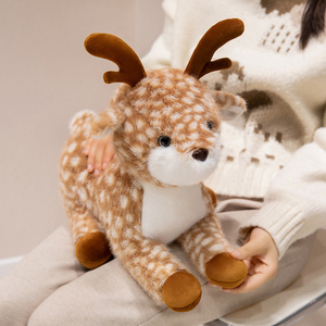Peluche Cerf Tacheté Personnalisée - Poupée Cerf Sika en Peluche Personnalisable OEM/ODM, Adorable Animal de la Forêt en Peluche pour Cadeaux et Marquage Commercial - Product Image 3