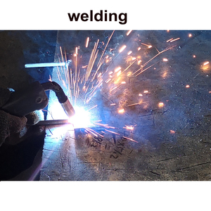Set di Tavolini Rotondi Moderni e Classici per <span class=keywords><strong>Soggiorno</strong></span>, 2 Tavoli Laterali in Metallo Dorato con Piano in Vetro Temperato - Product Image 3