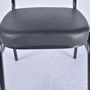 Vente en gros <span class=keywords><strong>de</strong></span> chaises élégantes <span class=keywords><strong>de</strong></span> <span class=keywords><strong>location</strong></span> empilables couleur or en aluminium et en acier pour salles <span class=keywords><strong>de</strong></span> banquet et événements <span class=keywords><strong>de</strong></span> mariage pour hôtels - Product Image 6