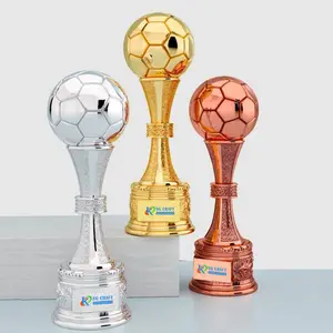 Custom Logo Sport Voetbal Voetbal Trofee Hars Sport Voetbal Trofeeën Voetbalclubs Fans Promotie Souvenirs Beker