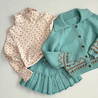 Collection de vêtements pour enfants : Pull tricoté rétro en coton, ensemble zigzag bleu foncé fait main avec pompons pour filles, collection automne-hiver