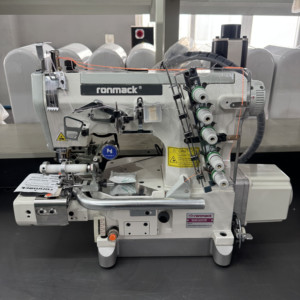 Machine à coudre plate automatique à interlock RONMACK RM-600D-33AC/PUT/RP à couteau droit, triple moteur, pour usine de confection - Product Image 2