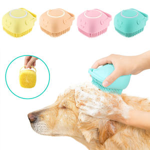 Venta al por mayor de cepillo de masaje de ducha de silicona portátil logotipo personalizado cepillos de baño para perros con champú para gatos para uso en el baño - Product Image 4
