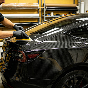 <span class=keywords><strong>Film</strong></span> de protection de peinture (PPF) en TPU fibre de carbone pour voiture, <span class=keywords><strong>film</strong></span> de protection de carrosserie auto-réparant noir 6D, autocollant de voiture changeant de couleur, PPF effet mouillé - Product Image 3