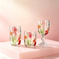 Verres à boire en verre sans plomb, verres à vin créatifs peints à la main, design floral vintage en relief