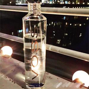 <span class=keywords><strong>Bottiglia</strong></span> in <span class=keywords><strong>Vetro</strong></span> Borosilicato Trasparente con Tappo a Vite da 250ml, 300ml, 350ml, 375ml, 500ml, 800ml per Succhi e Latte - Stile Voss - Vendita all'Ingrosso - Product Image 3
