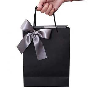 Luxury Handmade Custom Color Print <strong>Cheap</strong> Garment Shopping <strong>Paper</strong> <strong>Bags</strong> - Product Image 6