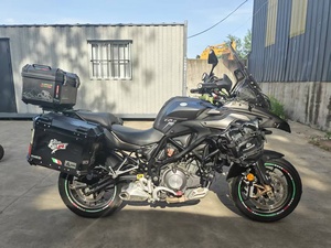 Motocicleta de Aventura Usada TRK502 500cc Refrigerada por Agua, Apta para Todas las Condiciones de Carretera, para Viajes de Larga Distancia - Product Image 2