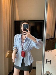 Blusa de Mujer a Rayas Azules Estilo Francés 2026, Diseño Personalizado, Cintura Ajustada, Botones al Frente, OEM/ODM por Fábrica de Ropa China - Product Image 5