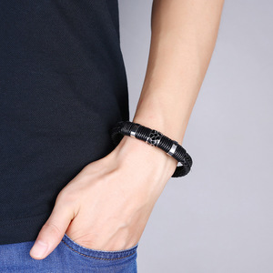 Pulsera Unisex de Cuero Genuino Trenzado con Estampado de Leopardo y Adorno de Goma, Estilo Náutico, Tendencia Europea y Americana Transfronteriza - Product Image 3