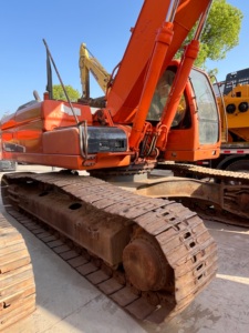 Excavadora Usada DOOSAN DX300LC-9C Modelo 2024, 30 Toneladas, 159KW, Motor Kawasaki, Caja de Cambios, Rodamientos en Buen Estado, Excelentes Precios - Product Image 6