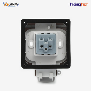 Prise extérieure étanche IP66 à 5 prises avec couvercle pour la recharge de véhicules électriques - Product Image 4
