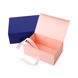 صندوق هدايا فاخر مغناطيسي قابل للطي من الورق المقوى الصلب مع شريط مغناطيسي قابل للطي - Product Image 4