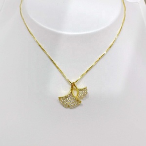 Collar con colgante en forma de abanico de plata 925, delicado, para novia, con circonita cúbica, chapado en oro de 18k, elegante, para mujer. - Product Image 4