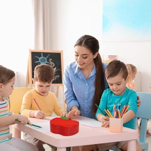 50 serviettes en papier en forme de pomme rouge <span class=keywords><strong>pour</strong></span> les décorations de fête d'enfants, vaisselle à thème scolaire, anniversaire, serviettes jetables à motif de fruits - Product Image 5