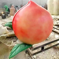Kustom Pabrik patung stroberi tomat terong patung serat kaca besar harga murah untuk taman