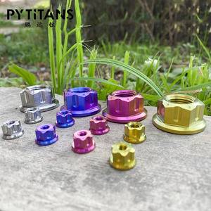 Dadi Flangiati in Titanio GR5 per Asse Posteriore Moto, Anodizzazione e Colori PVD di PYTITANS - Product Image 3