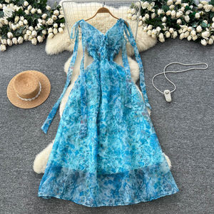 Vestido estampado de lujo, vestido estampado en la cintura con lazo, vestido acampanado de malla de gasa con detalles de diseño y dobladillo acampanado - Product Image 4