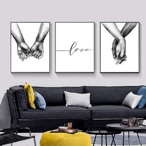 <span class=keywords><strong>Dessin</strong></span> au trait minimaliste <span class=keywords><strong>noir</strong></span> et blanc d'une main en forme de cœur, peint à la main, décoration murale de chambre, peinture de <span class=keywords><strong>couple</strong></span> - Product Image 1