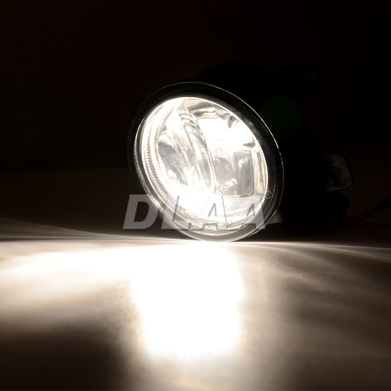 สีขาวอบอุ่น