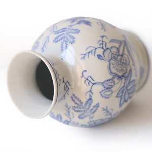 <strong>Antique</strong> <strong>Chinese</strong> Vintage Flower Mold <strong>Ceramic</strong> and Porcelain Blue and White Design Vase for Home Wedding Hotel Decor