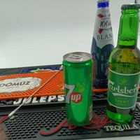 Tapis de Bar Runner Logo personnalisé Tapis de Bar avec Logo Accessoires de Bar en PVC Souple 3 Pièces Cocktail & Snack Plateaux Tapis de Vin Rouge Stocké