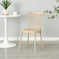 Chaises empilables en plastique PP de style nordique moderne en gros, directement de l'usine pour les mariages, les restaurants, les cafés, l'extérieur