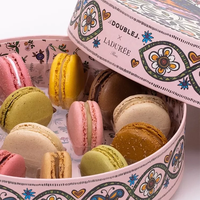 Boîte à macarons en papier kraft personnalisée de luxe avec insert en plastique transparent, impression en relief, chocolat, biscuits, macarons, matériaux recyclés