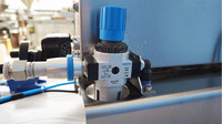 Machine de remplissage semi-automatique de désinfectant pour les mains/savon liquide/détergent/gel