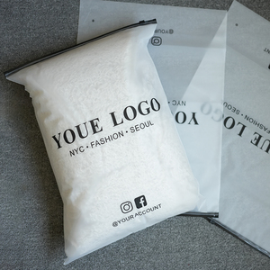Custom Logo Luxury Garment <strong>Bag</strong> Transparent Zipper Lock Packaging <strong>Polyethylene</strong> Garment Material &amp; Zipper <strong>Bag</strong> Plastic <strong>Bag</strong> - Product Image 4