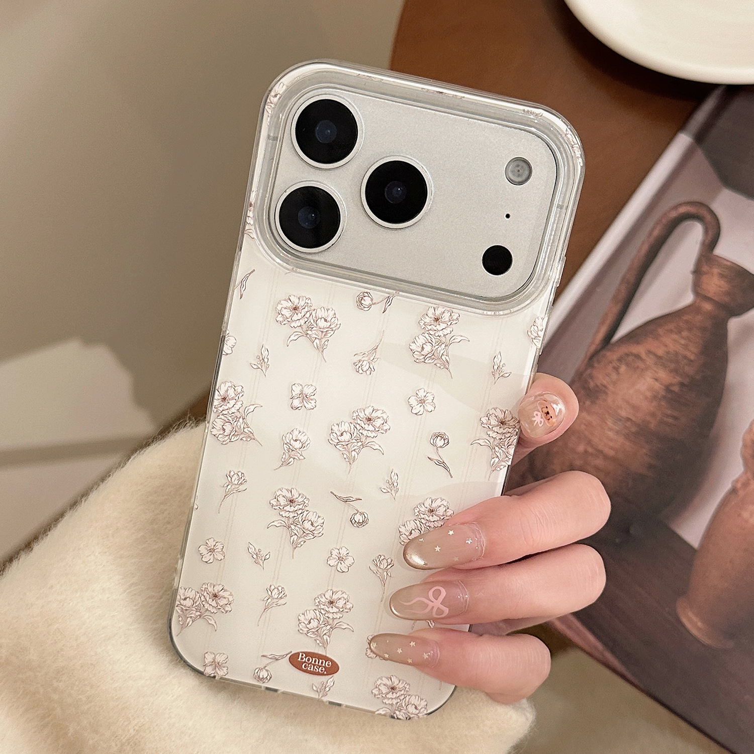 White and brown vintage-style floral pattern