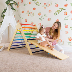 Triangolo rampicante in legno con rampa reversibile scivolo pieghevole in legno Montessori Kids 2in1 parco giochi al coperto - Product Image 1